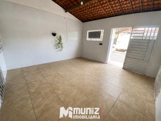 ALUGA-SE CASA NO BAIRRO OLARIA.
