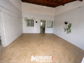 ALUGA-SE CASA NO BAIRRO OLARIA.