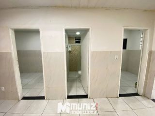 ALUGA-SE CASA NO BAIRRO OLARIA.