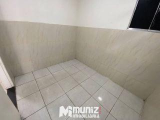 ALUGA-SE CASA NO BAIRRO OLARIA.
