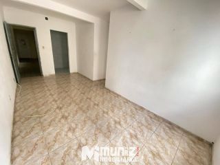 ALUGA-SE APARTAMENTO NO COND. PRAIAS DE SERGIPE, R$1.100,00 JÁ C/ O COND.