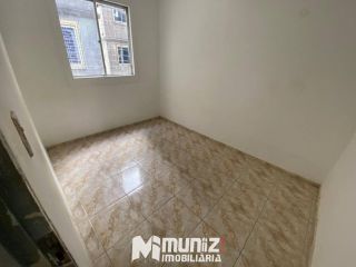 ALUGA-SE APARTAMENTO NO COND. PRAIAS DE SERGIPE, R$1.100,00 JÁ C/ O COND.