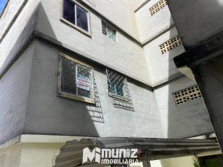 ALUGA-SE APARTAMENTO NO COND. PRAIAS DE SERGIPE, R$1.100,00 JÁ C/ O COND.