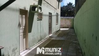 vende-se casa na Antonio Fontes Pitanga, em frente ao colegio Arqui da Farolandia
