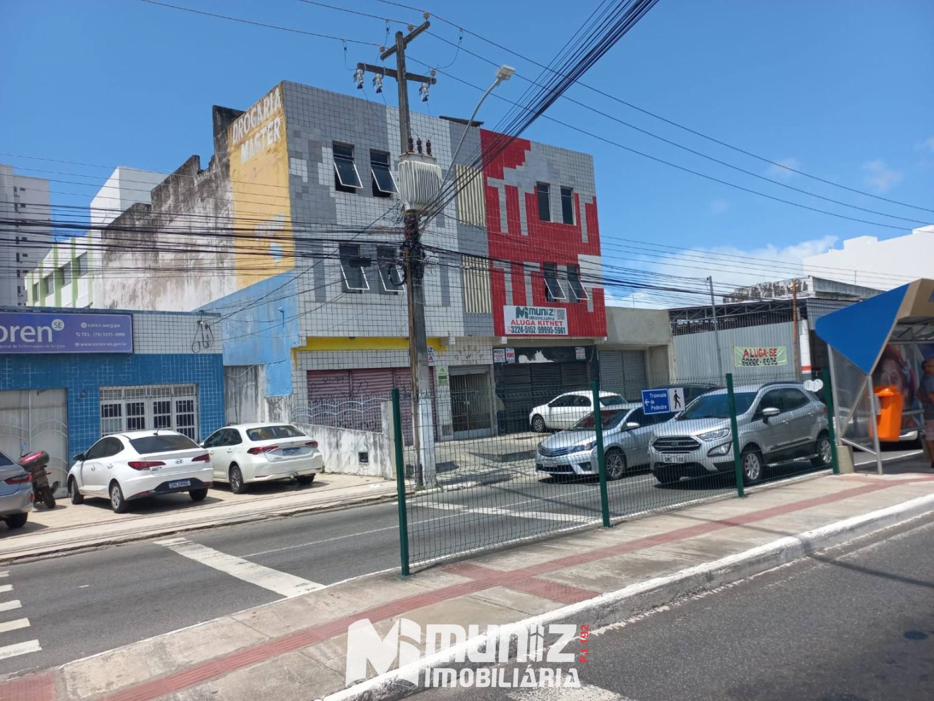 vende-se prédio residencial na Avenida Hermes Fontes