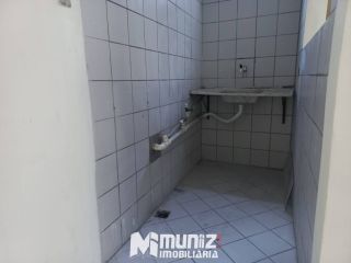 vende-se prédio residencial na Avenida Hermes Fontes