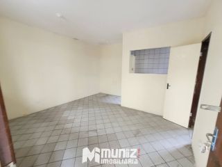 vende-se prédio residencial na Avenida Hermes Fontes