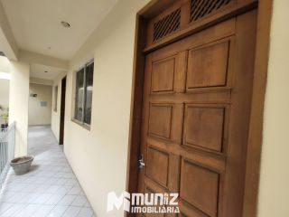 vende-se prédio residencial na Avenida Hermes Fontes