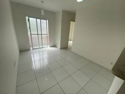 ALUGA-SE APT. 3/4 COND. VERANO  BARRA RESIDENCE
