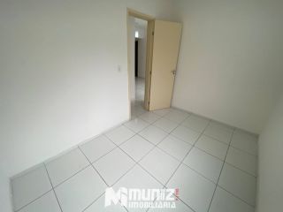 ALUGA-SE APT. 3/4 COND. VERANO  BARRA RESIDENCE