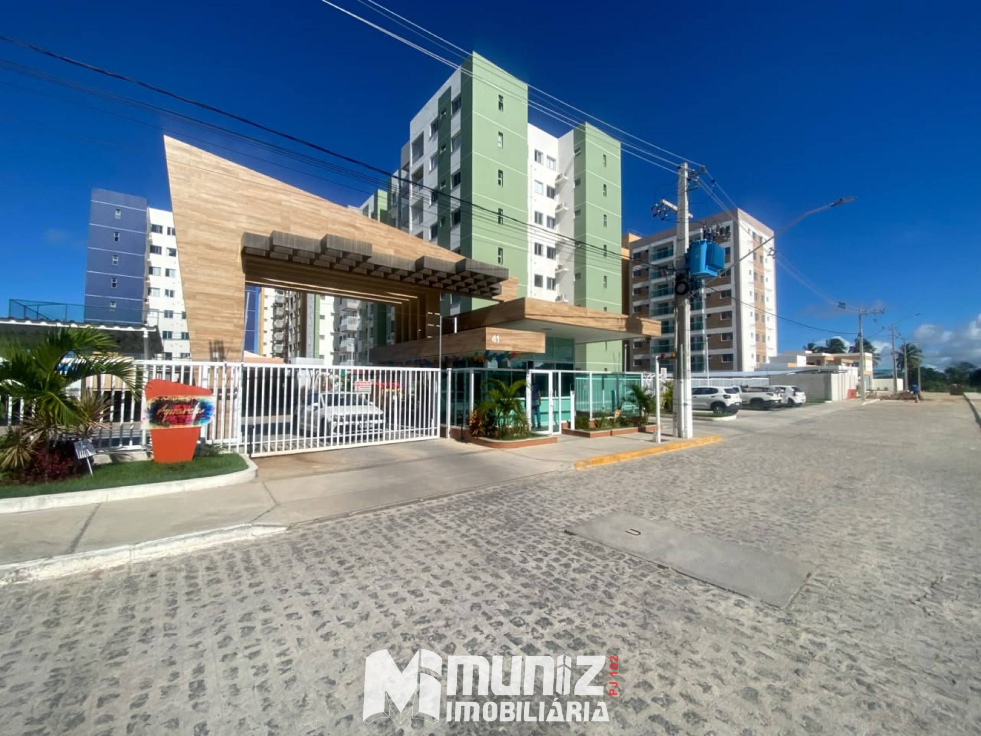 VENDE-SE EXCELENTE APTO. COND. AQUARELA PARQUE