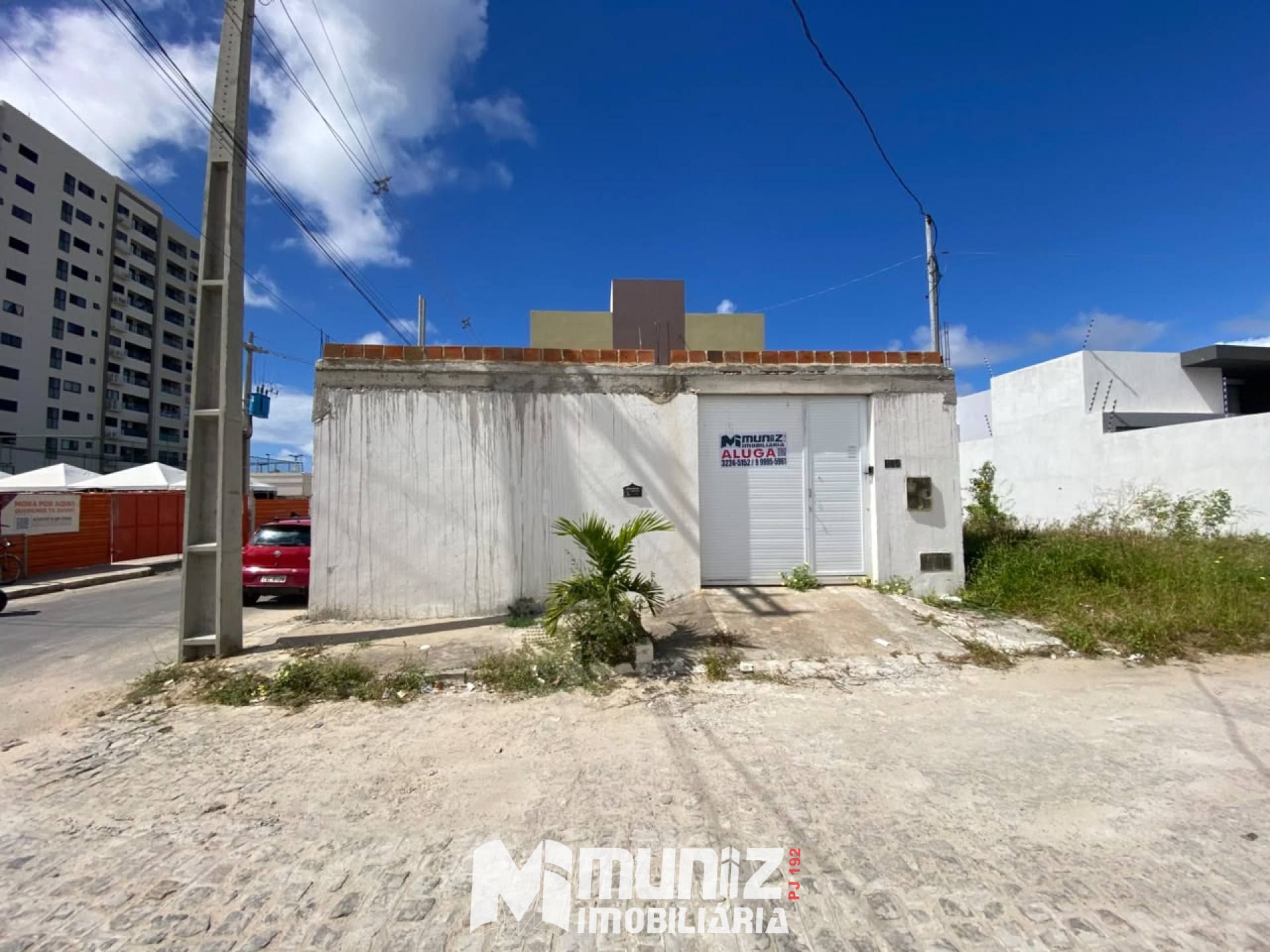 Casa Para Alugar no bairro Aruana em Aracaju.