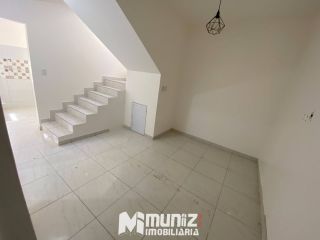 Casa Para Alugar no bairro Aruana em Aracaju.