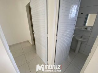Casa Para Alugar no bairro Aruana em Aracaju.