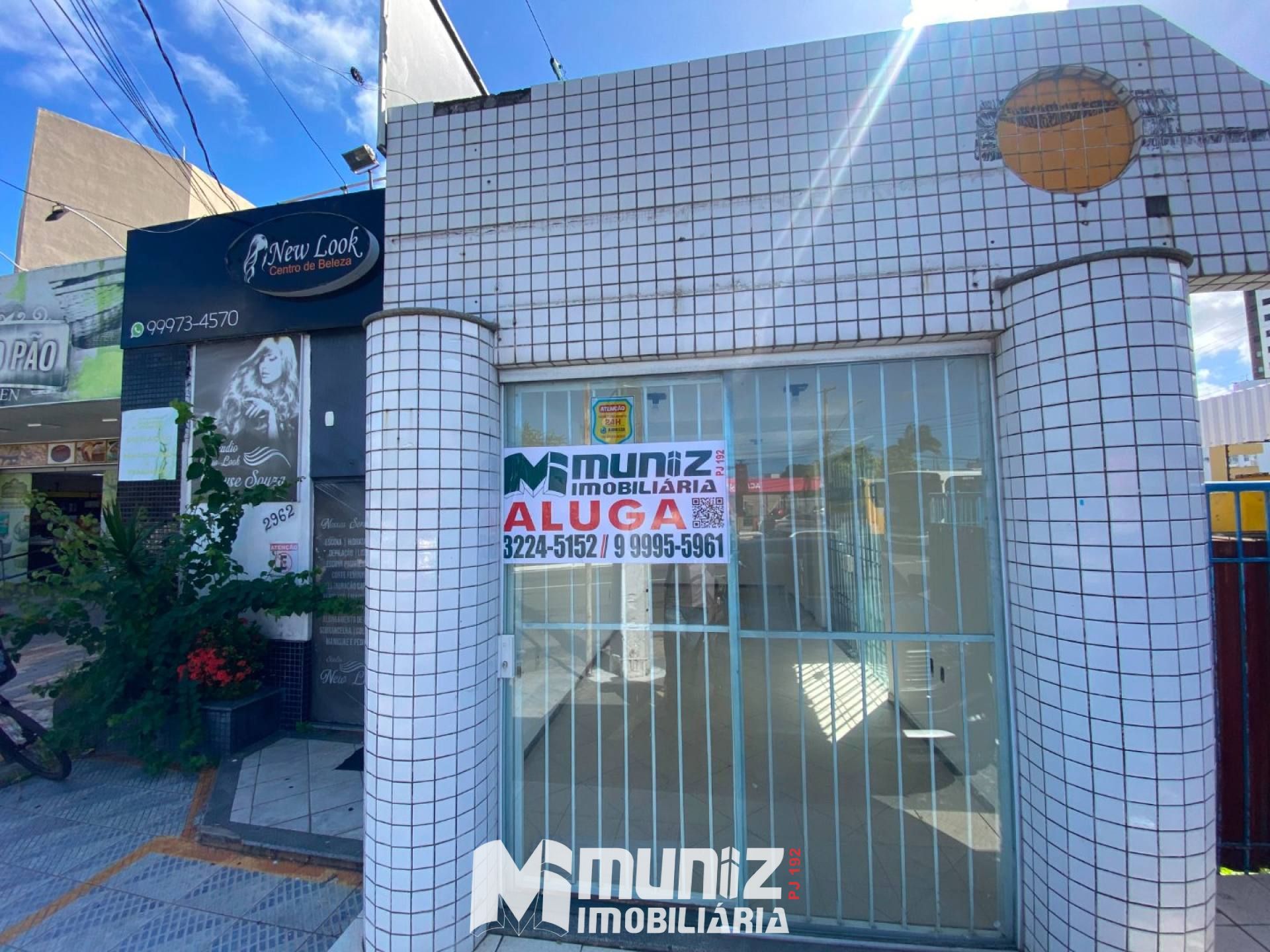 Sala Comercial Para Alugar no bairro Luzia em Aracaju.