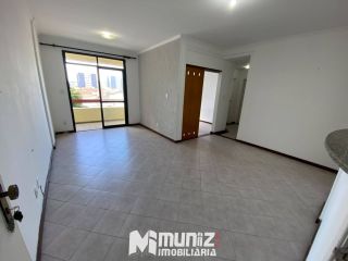 Apartamento Para Alugar com 3 quartos, sendo 1 suíte no bairro Coroa do Meio em Aracaju