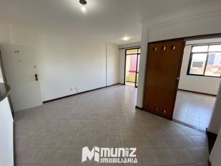 Apartamento Para Alugar com 3 quartos, sendo 1 suíte no bairro Coroa do Meio em Aracaju