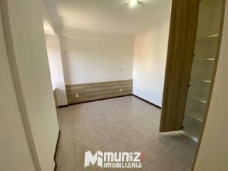 Apartamento Para Alugar com 3 quartos, sendo 1 suíte no bairro Coroa do Meio em Aracaju