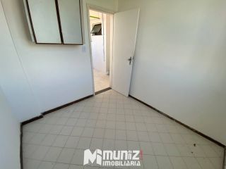 Apartamento Para Alugar com 3 quartos, sendo 1 suíte no bairro Coroa do Meio em Aracaju