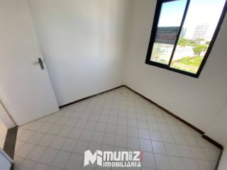 Apartamento Para Alugar com 3 quartos, sendo 1 suíte no bairro Coroa do Meio em Aracaju