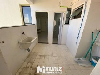 Apartamento Para Alugar com 3 quartos, sendo 1 suíte no bairro Coroa do Meio em Aracaju