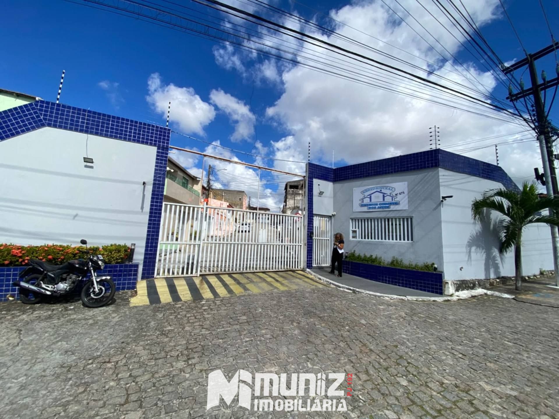 vende-se casa no Condominio Tenente Coronel dos Anjos