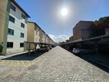 Apartamento Para Alugar com 2 quartos no bairro Farolândia em Aracaju