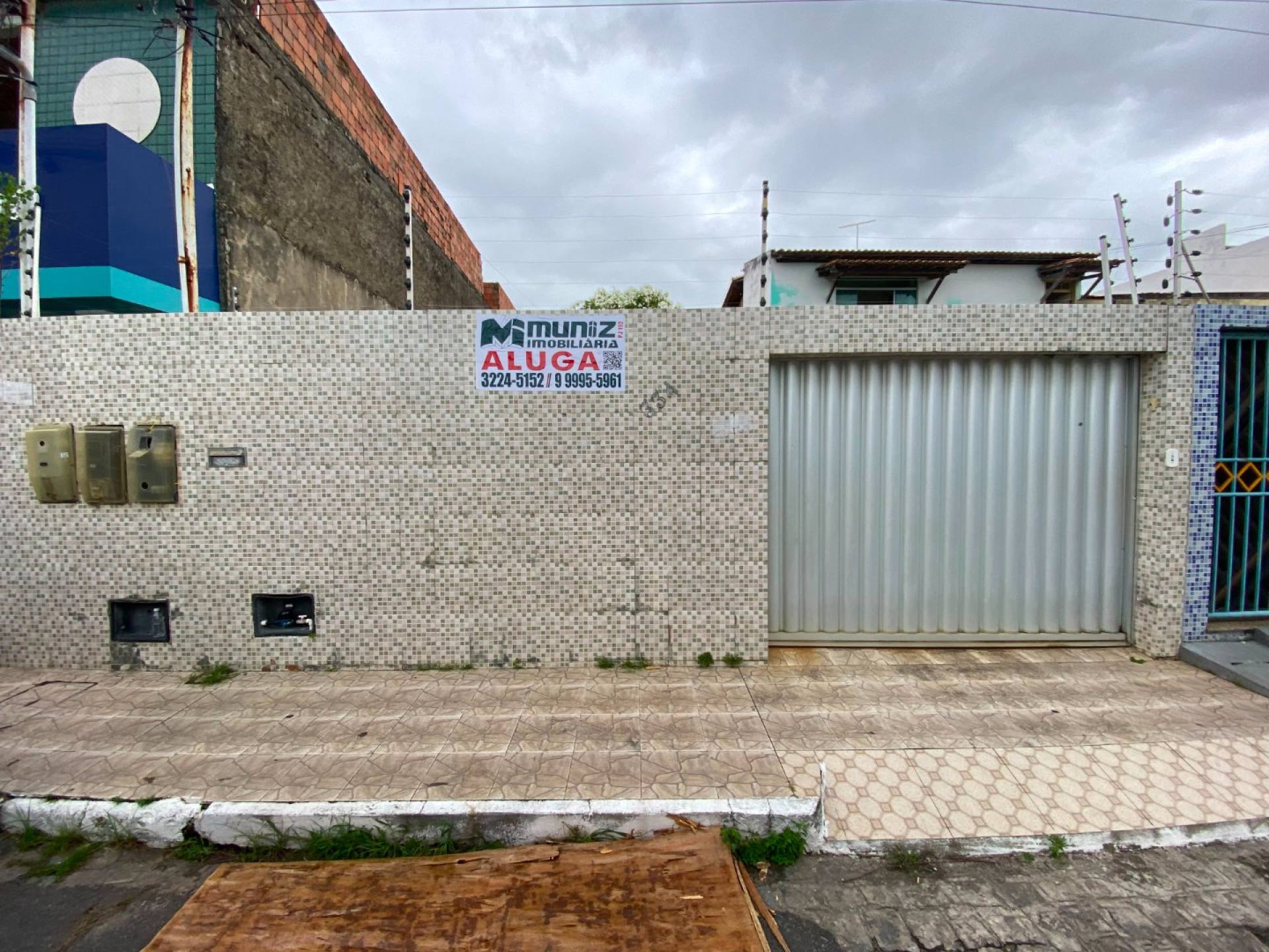 Casa Para Alugar com 2 quartos no bairro Aeroporto em Aracaju!