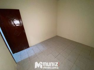 Casa Para Alugar com 2 quartos no bairro Aeroporto em Aracaju!