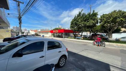 Sala Comercial Para Alugar no bairro Grageru em Aracaju!