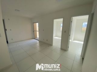 Apartamento Para Alugar com 2 quartos no Condominio Villa dos Coqueiros - Barra dos Coqueiros