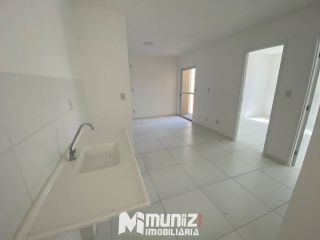 Apartamento Para Alugar com 2 quartos no Condominio Villa dos Coqueiros - Barra dos Coqueiros