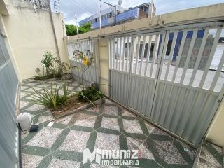 Casa com 4 quartos para Vender no bairro Santo Antônio em Aracaju!
