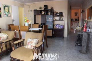 Imóvel com 3 Casas à Venda – Rua Raimundo Augustinho Bezerra, Santos Dumont