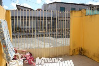 Imóvel com 3 Casas à Venda – Rua Raimundo Augustinho Bezerra, Santos Dumont