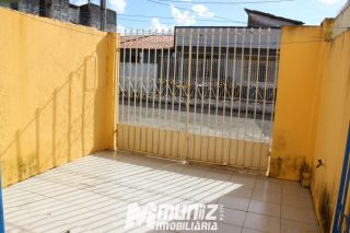 Imóvel com 3 Casas à Venda – Rua Raimundo Augustinho Bezerra, Santos Dumont