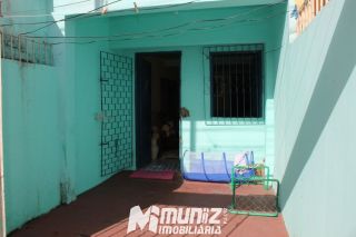 Imóvel com 3 Casas à Venda – Rua Raimundo Augustinho Bezerra, Santos Dumont