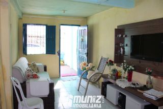 Imóvel com 3 Casas à Venda – Rua Raimundo Augustinho Bezerra, Santos Dumont