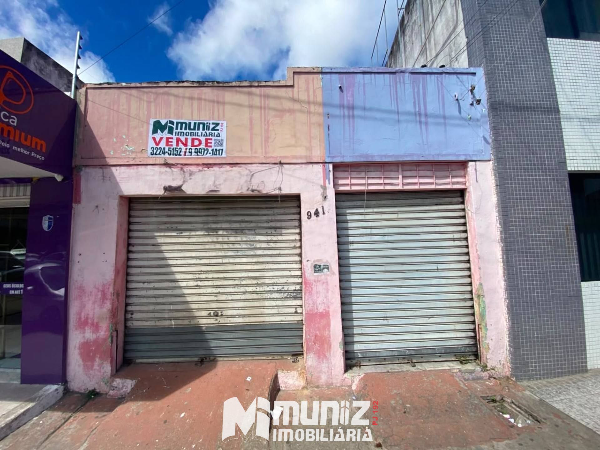VENDE-SE PONTO COMERCIAL - RUA BAHIA, PROX AS CLINICAS