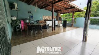 VENDE-SE EXCELENTE  CASA C/ 02 PAVIMENTOS, C/ 06 QUARTOS