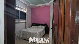 VENDE-SE EXCELENTE  CASA C/ 02 PAVIMENTOS, C/ 06 QUARTOS