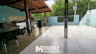 VENDE-SE EXCELENTE  CASA C/ 02 PAVIMENTOS, C/ 06 QUARTOS
