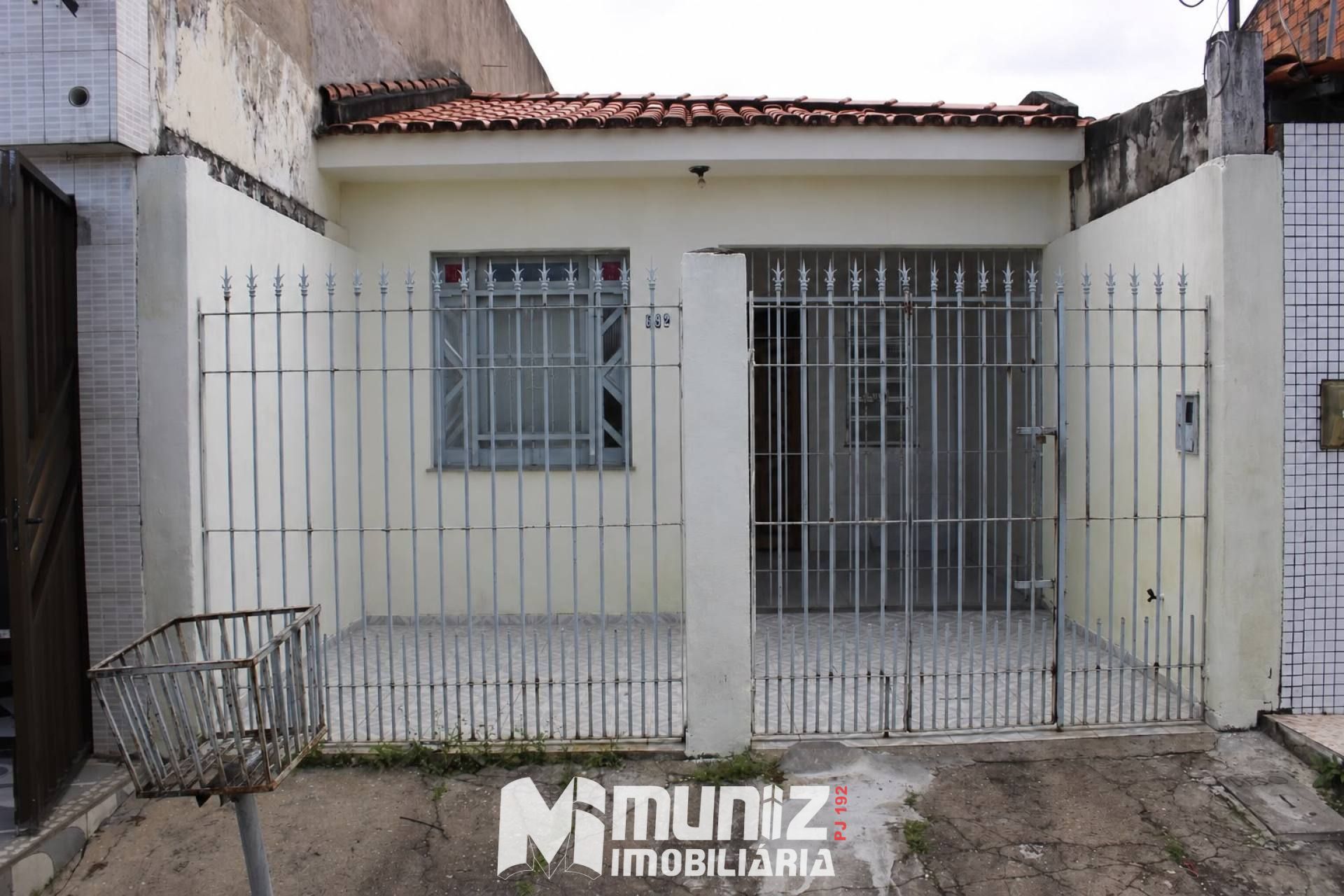 VENDE-SE CASA RUA MÉXICO