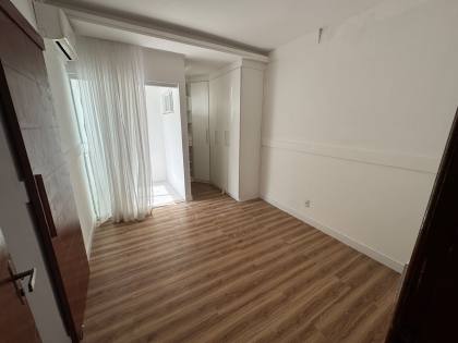 Casa para alugar com 4 quartos no bairro Atalaia!