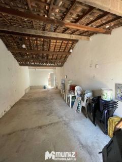 Galpão à Venda Ideal para Logística e Depósito no Bairro Santo Antônio!