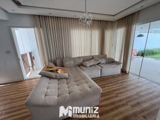 Vende-se Casa com 4 Quartos no Bairro Atalaia!