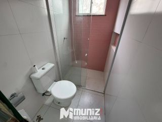 Vende-se Casa com 4 Quartos no Bairro Atalaia!
