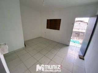 Vende-se Imóvel Comercial na Av. Mamede Paes Mendonça - Bairro Centro!