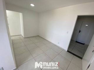 Aluga-se Apartamento no Condomínio Golden Village Residence - Barra dos Coqueiros