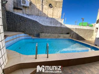 Vende-se Casa com 2 Pavimentos no Bairro Salgado Filho!